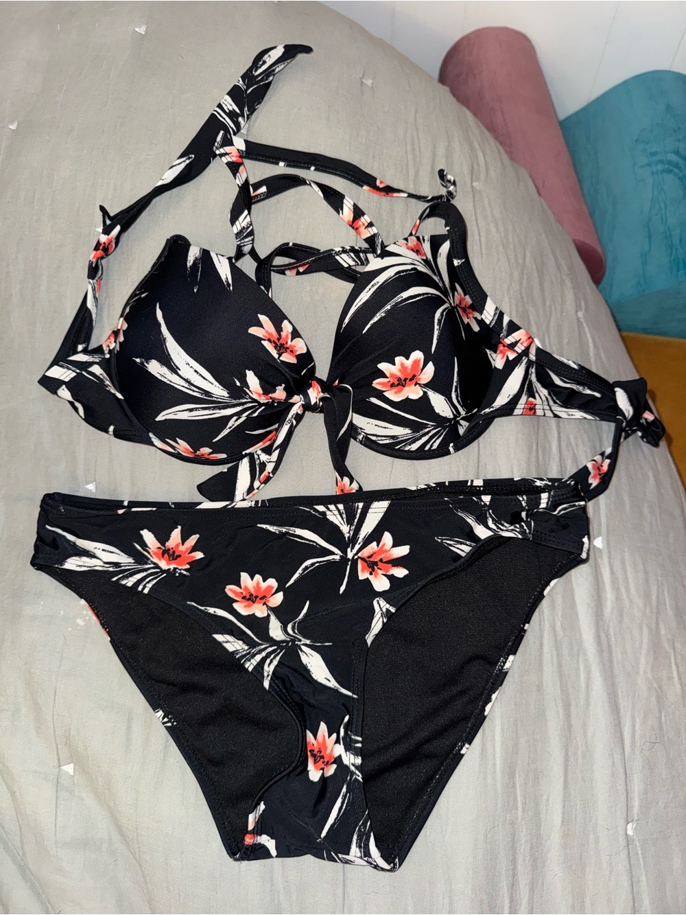 Floral Underwire Bikini Set - Black with Coral Flowers